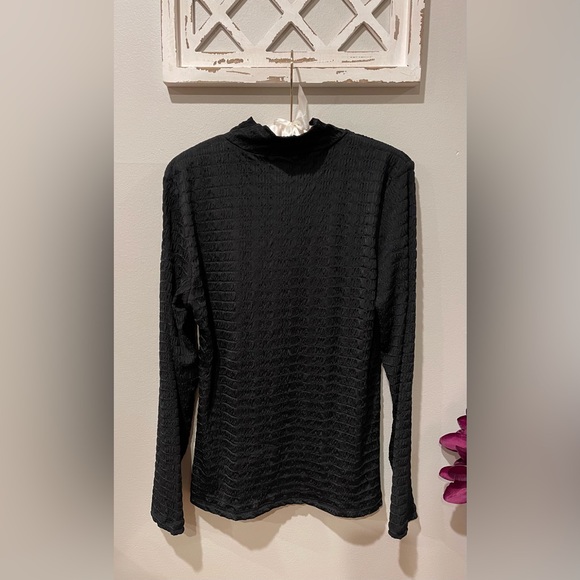 New Evereve Sanctuary Textured Mock Neck Top In Black Size XL - Picture 5 of 16